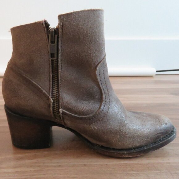 FREEBIRD BY STEVEN Salt Distressed Suede Bootie Boots in Taupe Gray - Size 6 - Picture 13 of 16